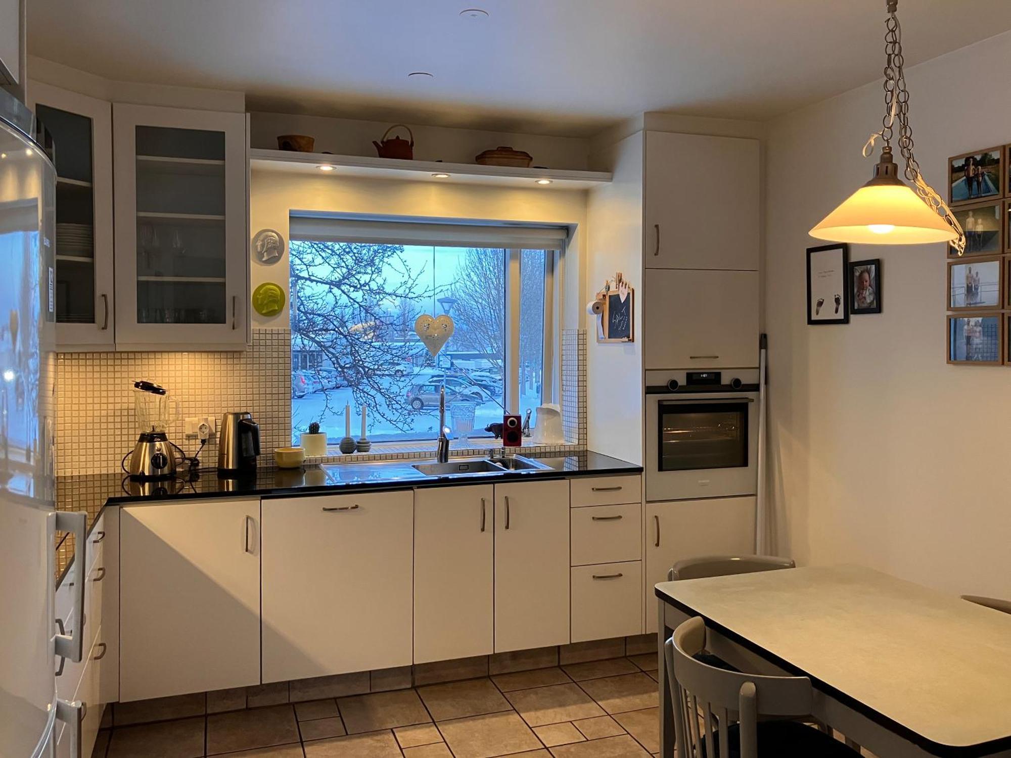 Great Apartment In Akureyri Bagian luar foto